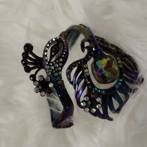 Rare Betsy Johnson oil slick hinged bracelet